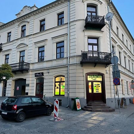 Apartamenty Luczkowskiego Z Widokiem Na Studnie 4 Chełm Kültér fotó